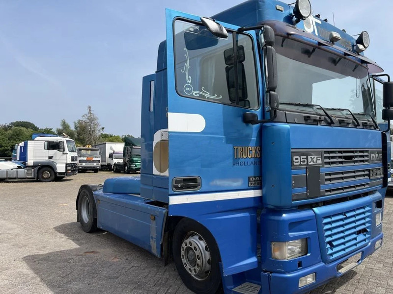 DAF XF 95.530 Tractor unit - Tractor unit: picture 1 DAF XF 95.530 Tractor unit - Tractor unit: picture 1