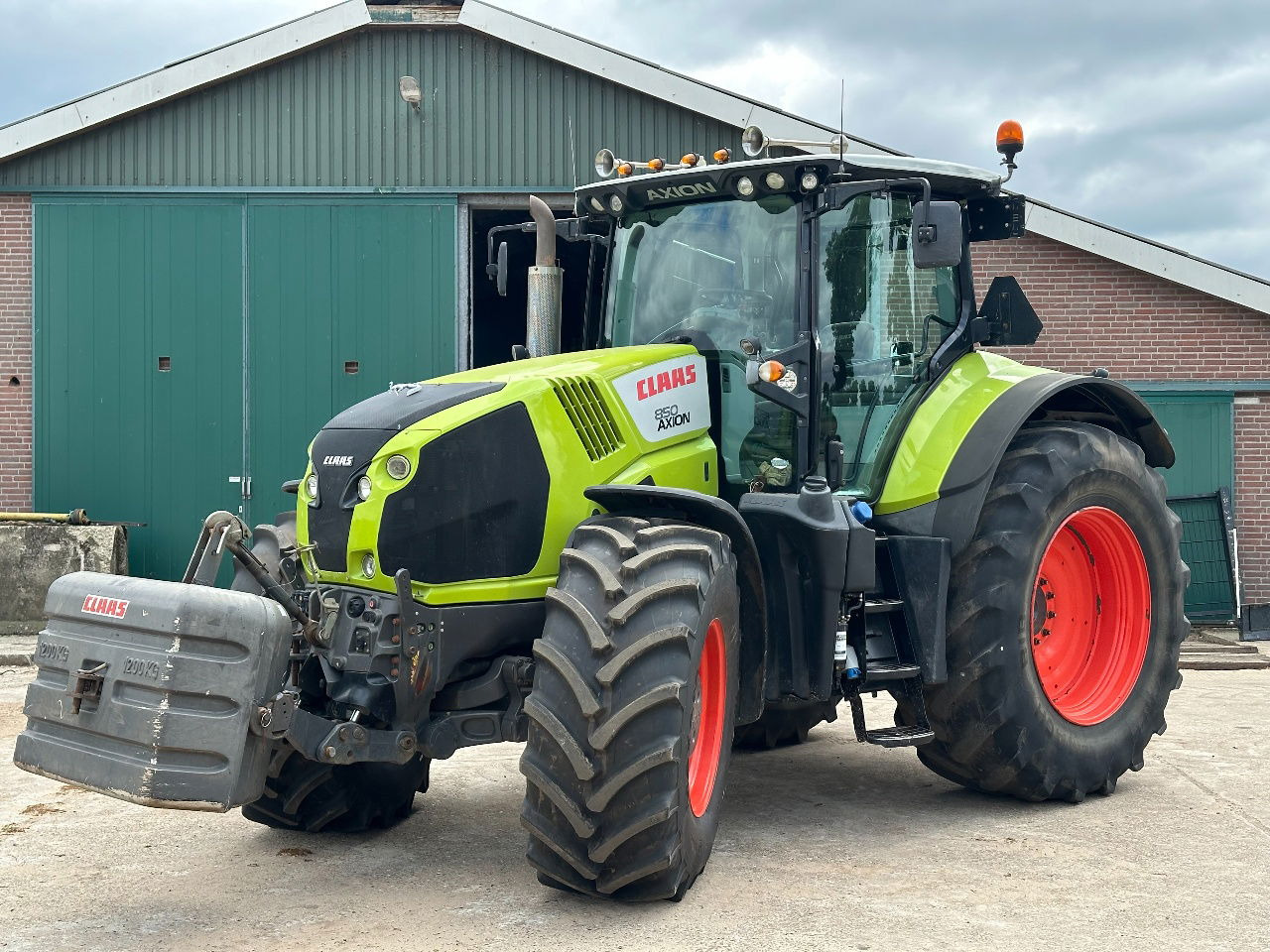 Claas Axion 850 Cmatic - Farm tractor: picture 2 Claas Axion 850 Cmatic - Farm tractor: picture 2