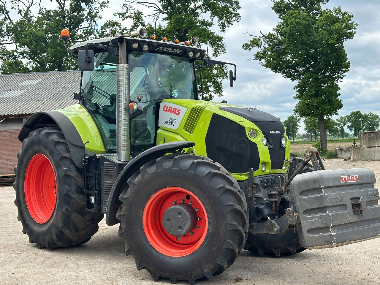 Claas Axion 850 Cmatic - Farm tractor: picture 4 Claas Axion 850 Cmatic - Farm tractor: picture 4