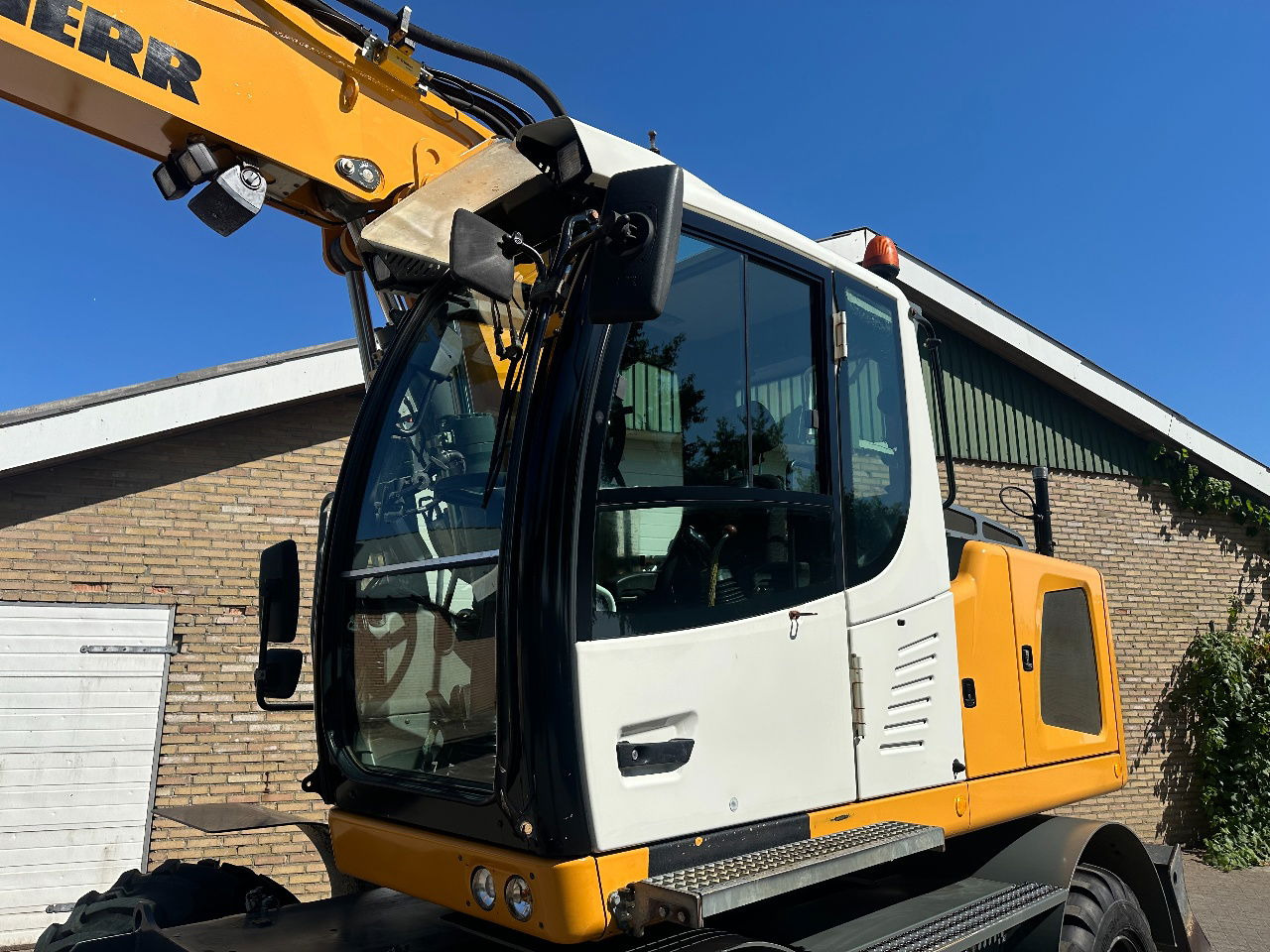 Wheel excavator Liebherr A916: picture 23