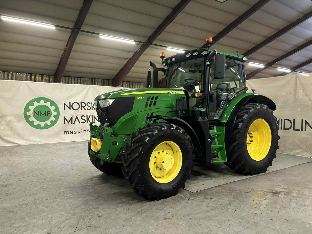 John Deere 6155R - Farm tractor: picture 1 John Deere 6155R - Farm tractor: picture 1