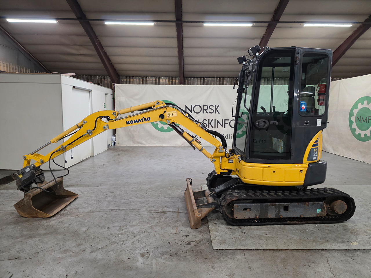 Komatsu PC26MR-3 - Mini excavator: picture 2 Komatsu PC26MR-3 - Mini excavator: picture 2
