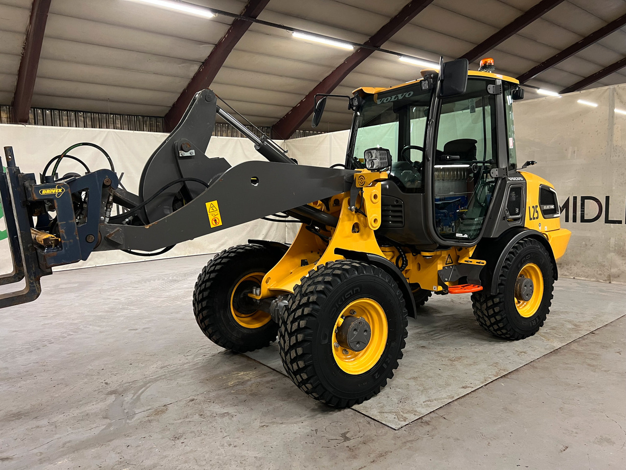 Volvo JL25H - Wheel loader: picture 3 Volvo JL25H - Wheel loader: picture 3