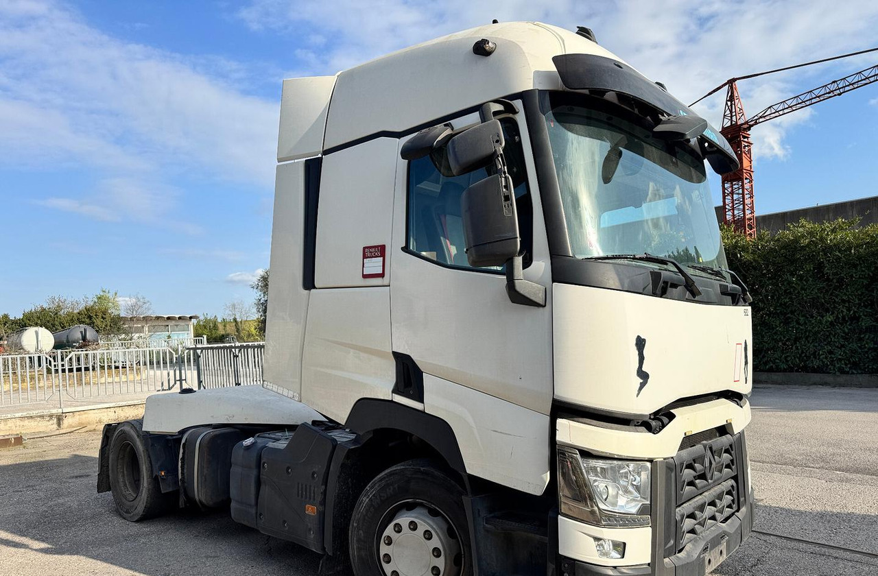 Renault T460 / 2015 / Euro 6 - Tractor unit: picture 1 Renault T460 / 2015 / Euro 6 - Tractor unit: picture 1