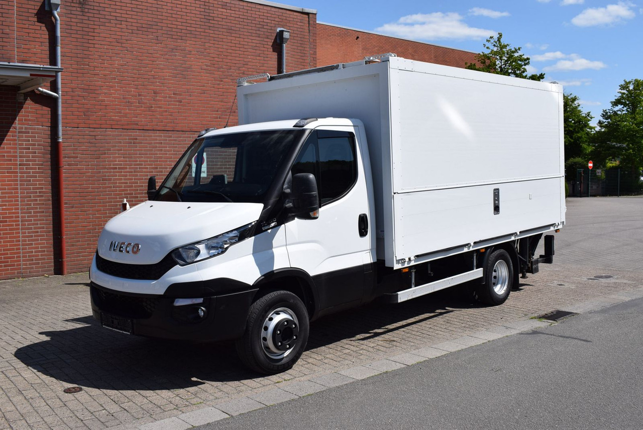 Iveco Daily 70 C 18 Schwenkwand Automatik LBW 1500KG - Beverage truck: picture 2 Iveco Daily 70 C 18 Schwenkwand Automatik LBW 1500KG - Beverage truck: picture 2