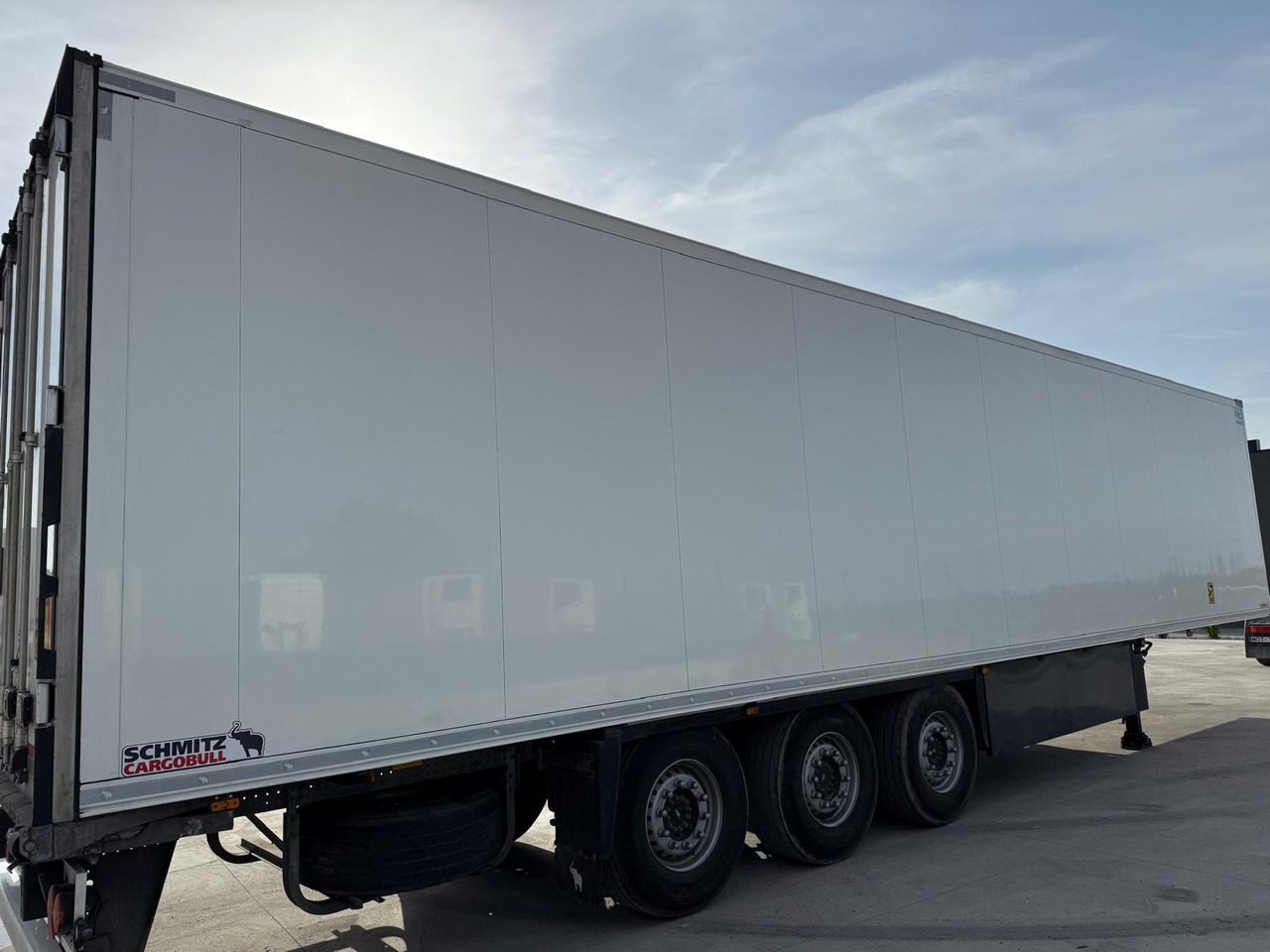 SCHMITZ SKO 24 - Refrigerator semi-trailer: picture 1 SCHMITZ SKO 24 - Refrigerator semi-trailer: picture 1