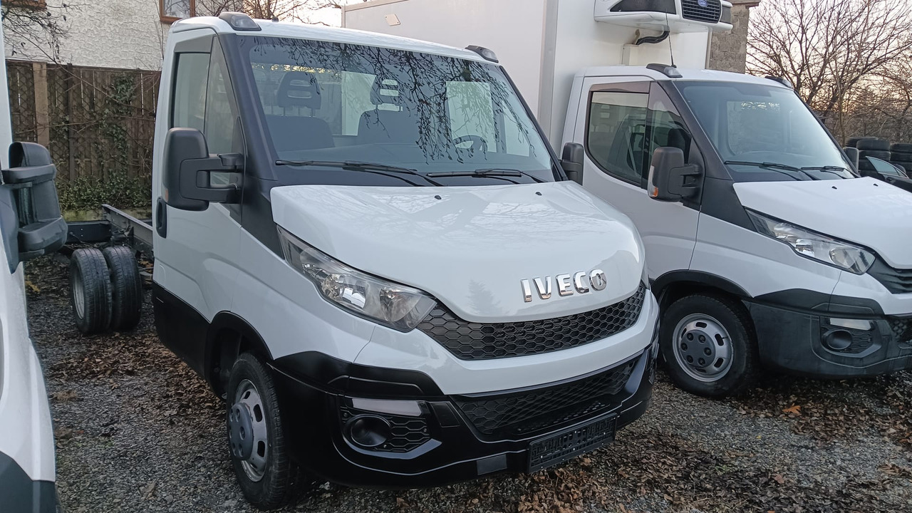 IVECO DAILY 35C13 RAMA DO ZABUDOWY NR 883 - Van: picture 3 IVECO DAILY 35C13 RAMA DO ZABUDOWY NR 883 - Van: picture 3