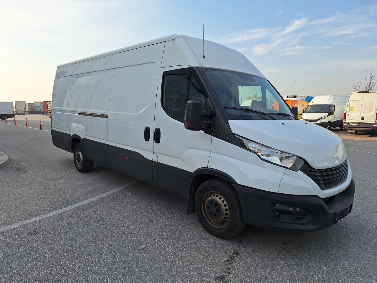 IVECO Daily 35S14 16m3 leasing IVECO Daily 35S14 16m3: picture 9