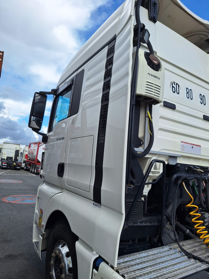 MAN TGX 18.460 - Tractor unit: picture 5 MAN TGX 18.460 - Tractor unit: picture 5