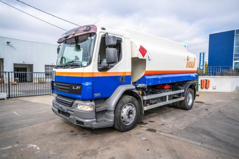 DAF LF55 280+ ALU 13000L/4 COMP. - Tank truck: picture 1 DAF LF55 280+ ALU 13000L/4 COMP. - Tank truck: picture 1
