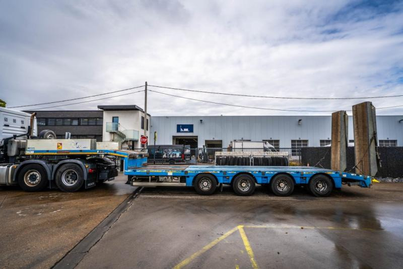 Low loader semi-trailer MAX TRAILER MAX TRAILER 110-F-S44+3XSTEERING/DIR.: picture 6 Low loader semi-trailer MAX TRAILER MAX TRAILER 110-F-S44+3XSTEERING/DIR.: picture 6