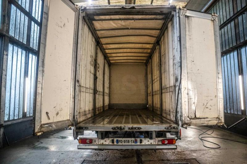 ROBUSTE-KAISER GRAND VOLUME+TOIT DECOUVRABLE - Curtainsider trailer: picture 5 ROBUSTE-KAISER GRAND VOLUME+TOIT DECOUVRABLE - Curtainsider trailer: picture 5