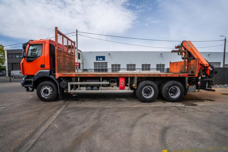 Renault KERAX 380 DXI-6X4+PALFINGER 18 T/m + 4 EXT - Dropside/ Flatbed truck, Crane truck: picture 3 Renault KERAX 380 DXI-6X4+PALFINGER 18 T/m + 4 EXT - Dropside/ Flatbed truck, Crane truck: picture 3