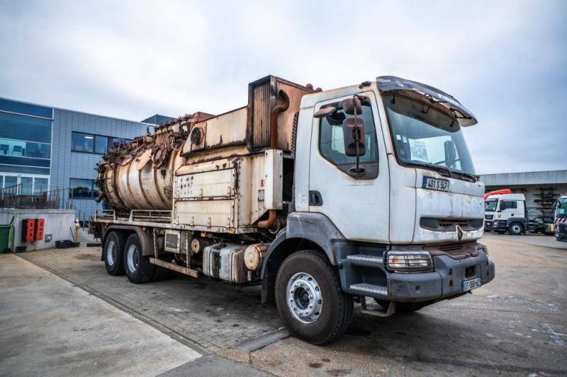 Renault KERAX 385 // CITERNE ASPIRATRICE - Vacuum truck: picture 2 Renault KERAX 385 // CITERNE ASPIRATRICE - Vacuum truck: picture 2