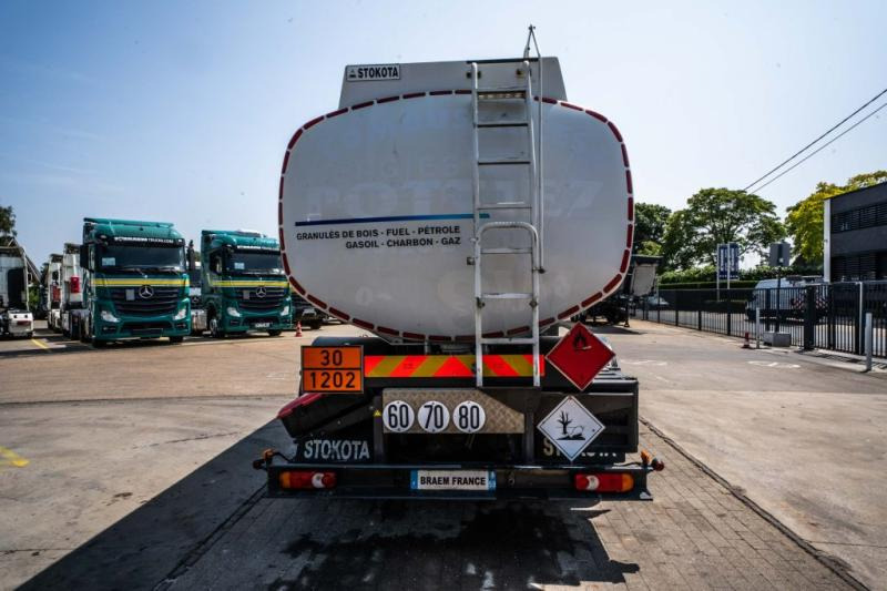 Renault MIDLUM 270 DXI + STOKOTA 14000L /4 COMP - Tank truck: picture 5 Renault MIDLUM 270 DXI + STOKOTA 14000L /4 COMP - Tank truck: picture 5