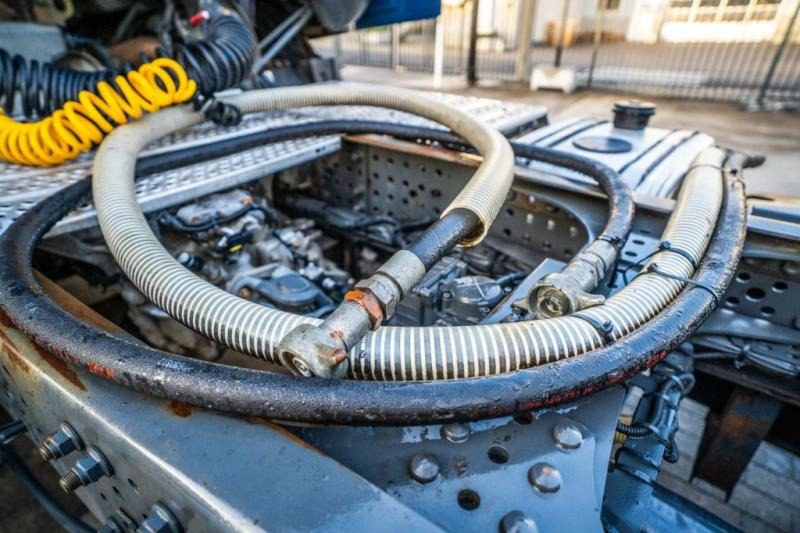 Tractor unit Mercedes ACTROS 1846 LS + HYDR.: picture 8 Tractor unit Mercedes ACTROS 1846 LS + HYDR.: picture 8