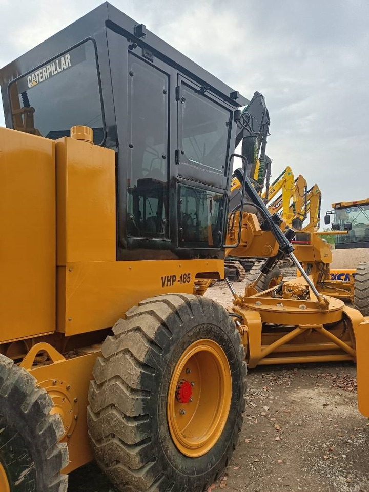 CAT 140 - Crawler excavator: picture 5 CAT 140 - Crawler excavator: picture 5