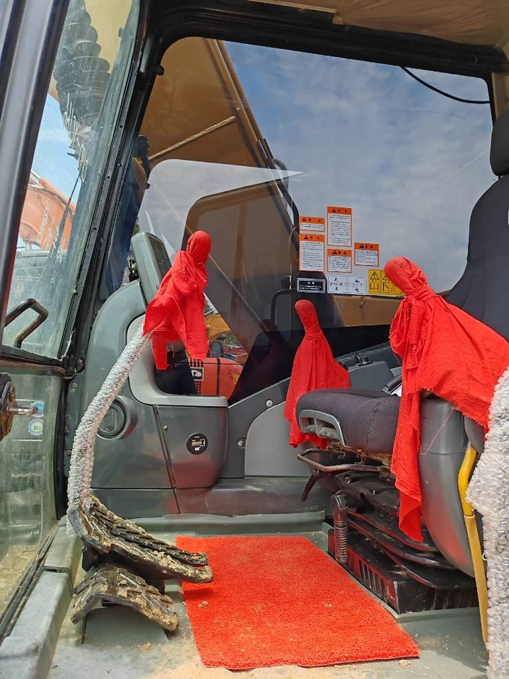CAT 312 - Crawler excavator: picture 5 CAT 312 - Crawler excavator: picture 5