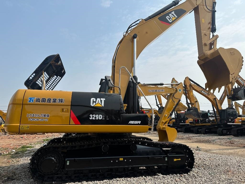 CAT 329D2 - Crawler excavator: picture 2 CAT 329D2 - Crawler excavator: picture 2
