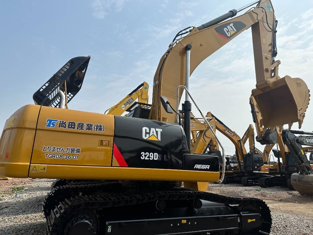 CAT 329D2 - Crawler excavator: picture 2 CAT 329D2 - Crawler excavator: picture 2