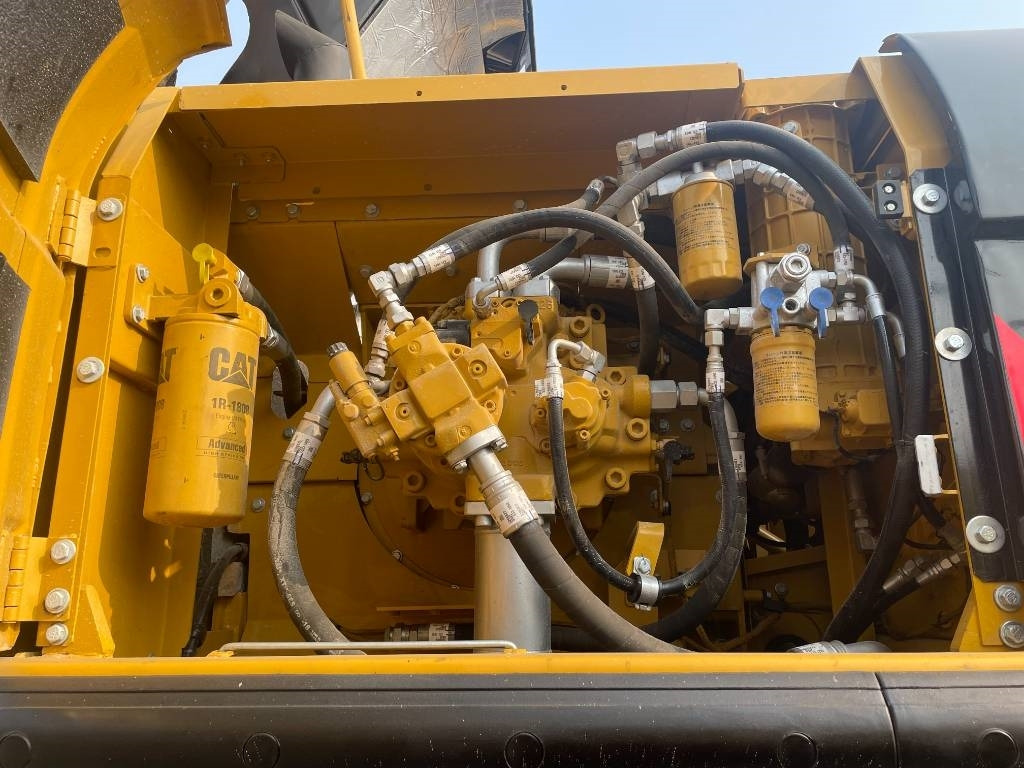 CAT 340D2L - Crawler excavator: picture 5 CAT 340D2L - Crawler excavator: picture 5