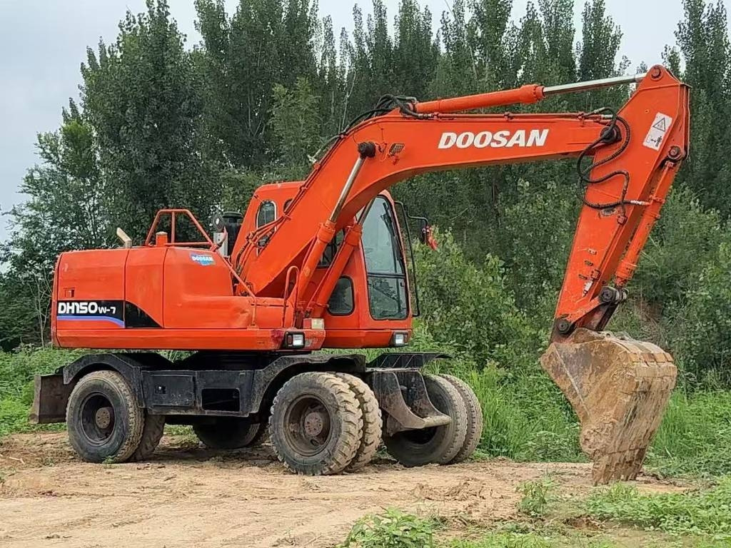 Doosan DH 150 W-7 - Wheel excavator: picture 1 Doosan DH 150 W-7 - Wheel excavator: picture 1