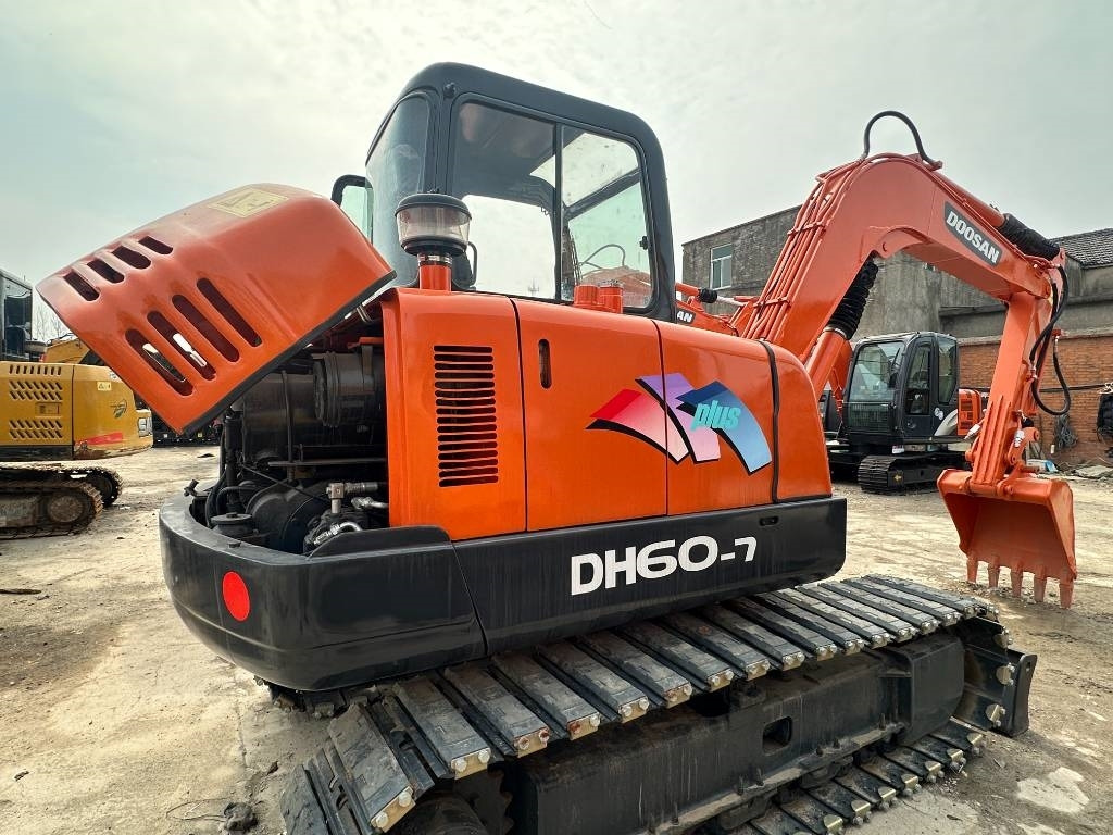 Doosan DH 60-7 - Crawler excavator: picture 1 Doosan DH 60-7 - Crawler excavator: picture 1