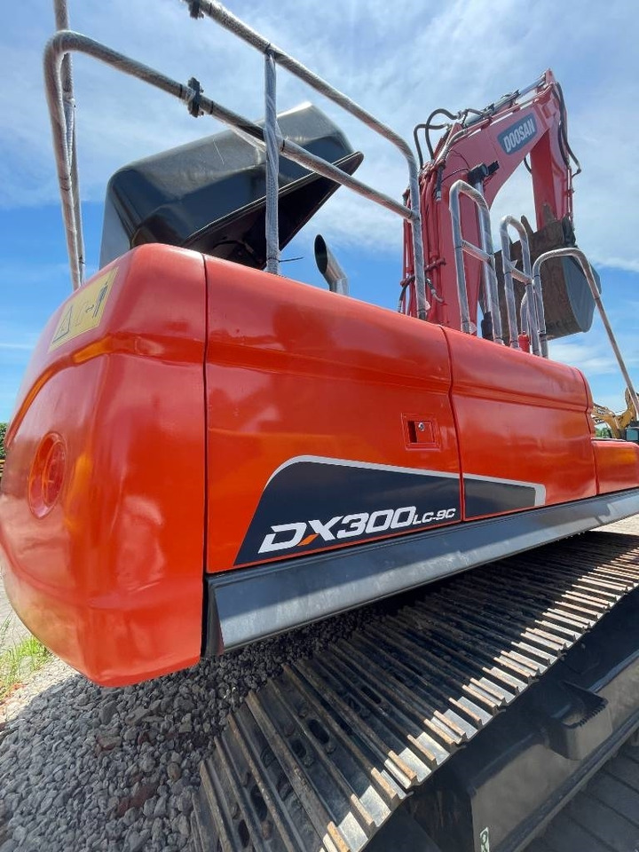 Doosan DX 300 - Crawler excavator: picture 3 Doosan DX 300 - Crawler excavator: picture 3