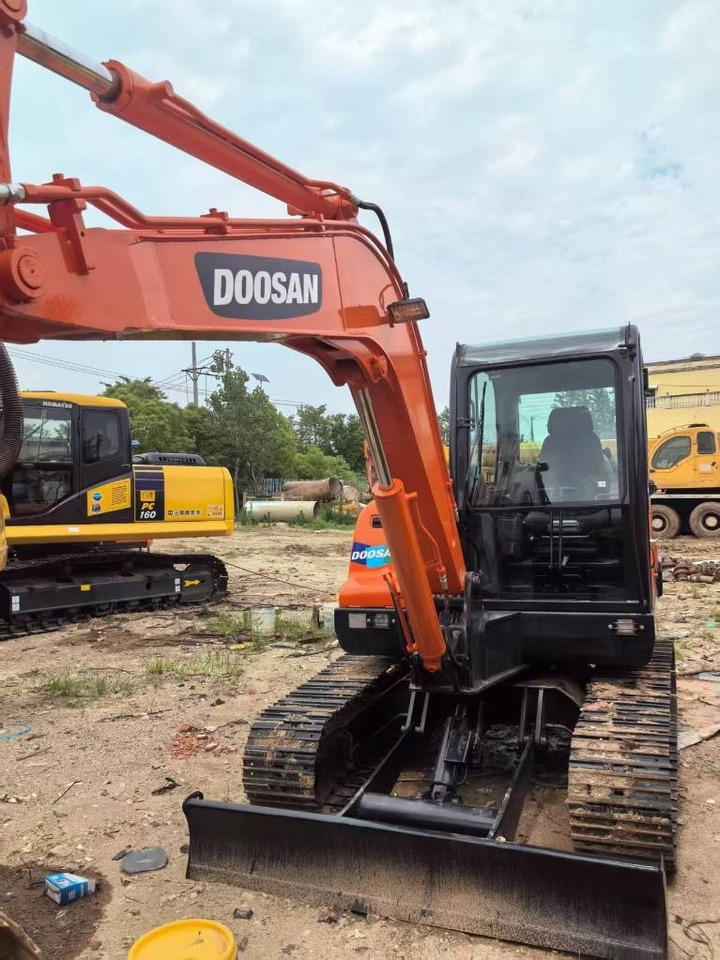 Doosan DX 60 - Crawler excavator: picture 1 Doosan DX 60 - Crawler excavator: picture 1