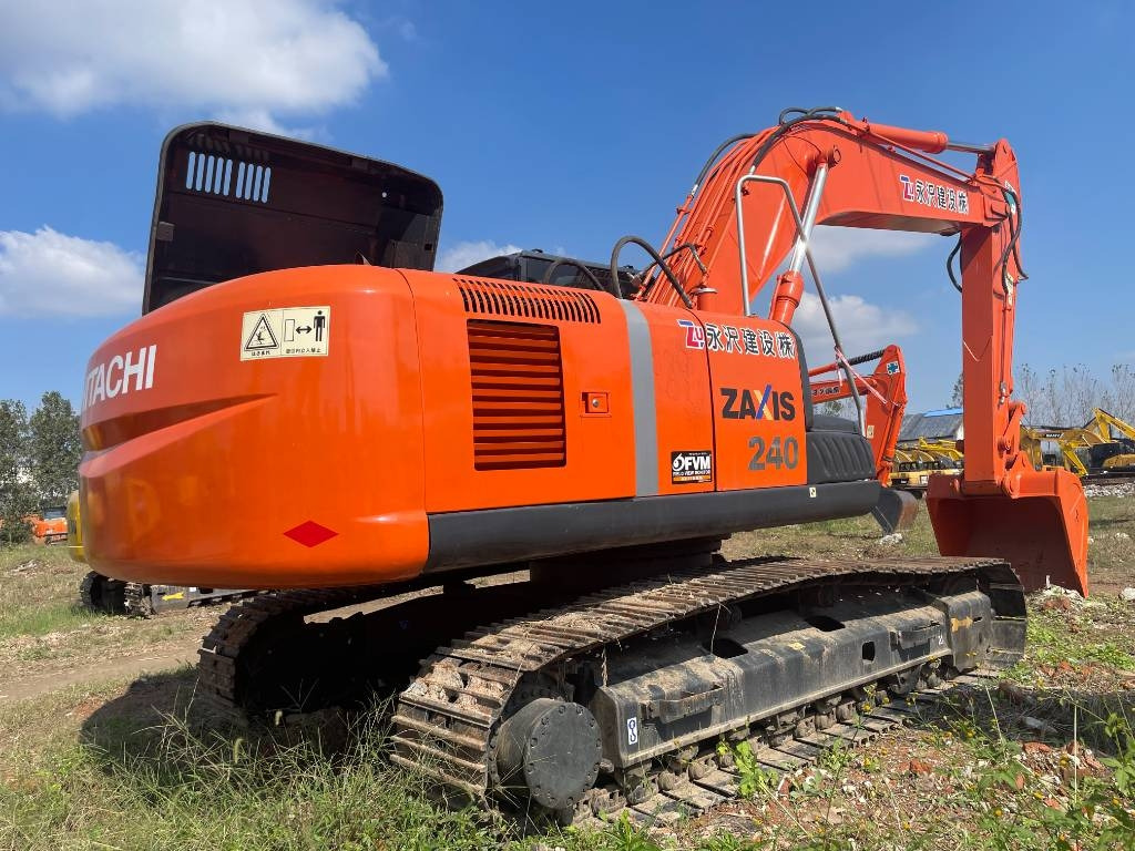 Hitachi ZX 240  - Crawler excavator: picture 1 Hitachi ZX 240  - Crawler excavator: picture 1