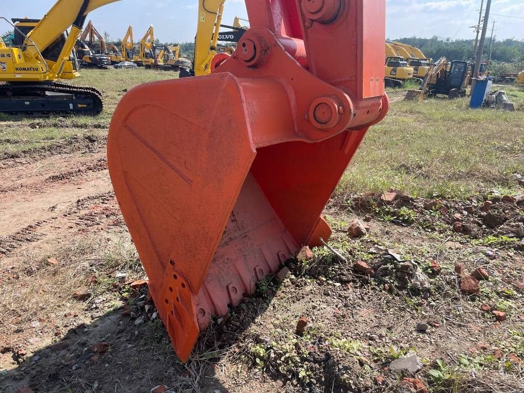 Hitachi ZX 240  - Crawler excavator: picture 5 Hitachi ZX 240  - Crawler excavator: picture 5