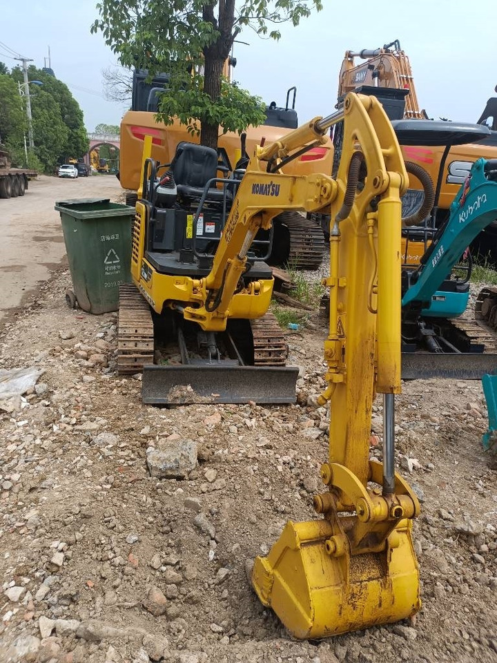 Komatsu PC 18 - Crawler excavator: picture 3 Komatsu PC 18 - Crawler excavator: picture 3