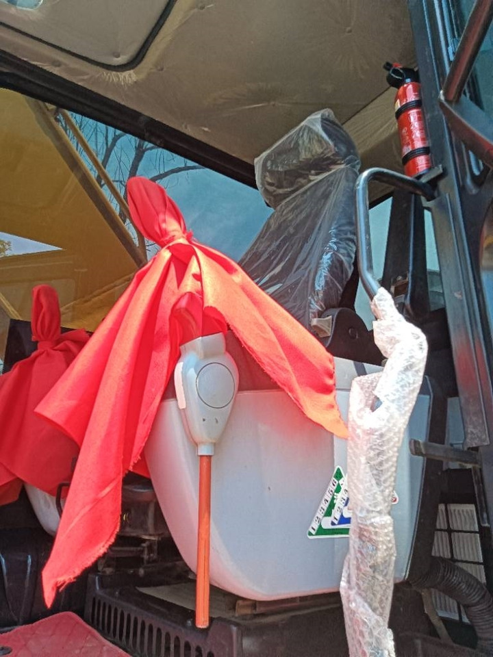 Komatsu PC 240 - Crawler excavator: picture 3 Komatsu PC 240 - Crawler excavator: picture 3