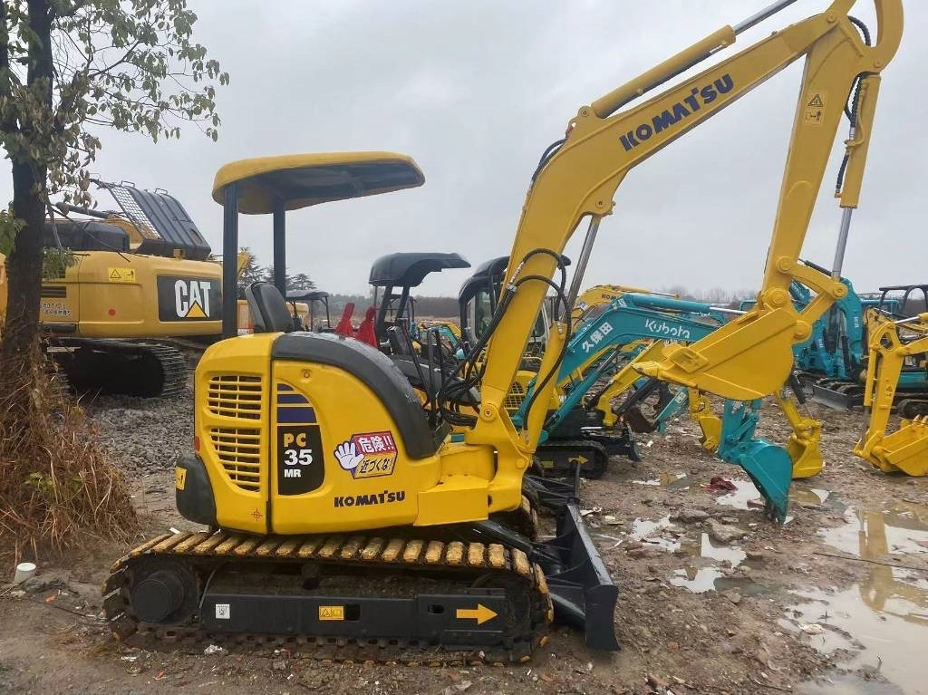 Komatsu PC 35 - Mini excavator: picture 1 Komatsu PC 35 - Mini excavator: picture 1