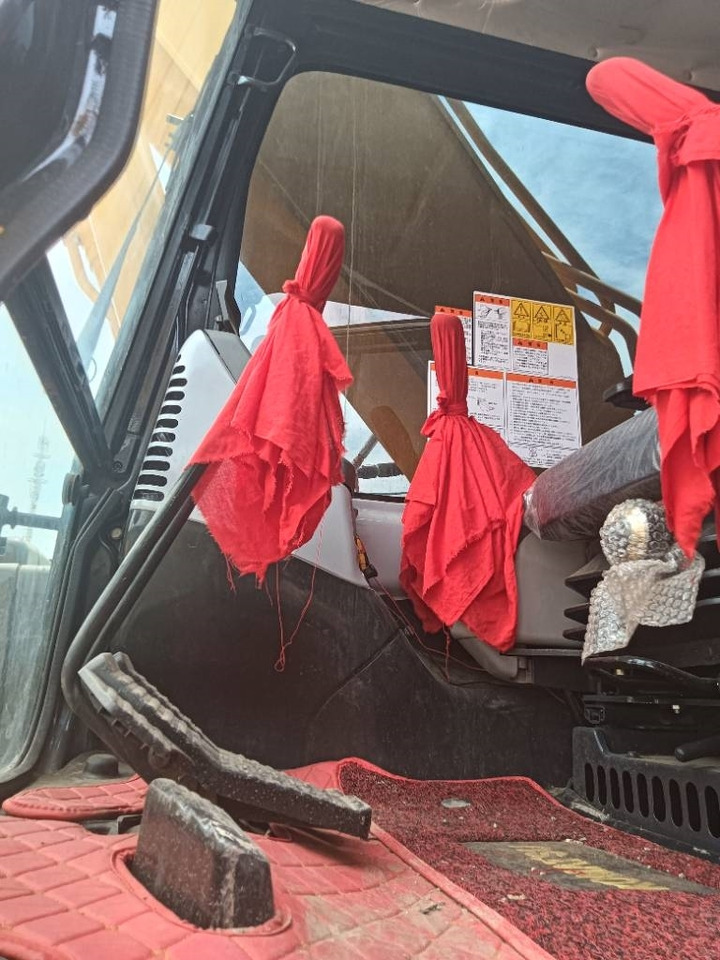 Komatsu PC 350 - Crawler excavator: picture 5 Komatsu PC 350 - Crawler excavator: picture 5