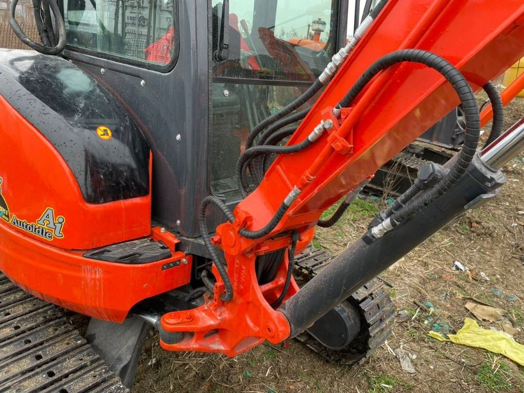 Kubota U 35 - Crawler excavator: picture 1 Kubota U 35 - Crawler excavator: picture 1
