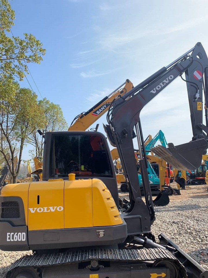 Volvo EC 60  - Mini excavator: picture 3 Volvo EC 60  - Mini excavator: picture 3