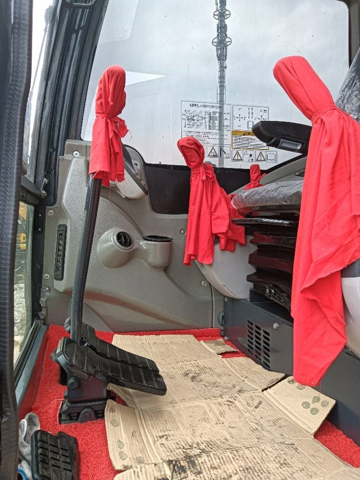 XCMG XE 60 DA  - Mini excavator: picture 4 XCMG XE 60 DA  - Mini excavator: picture 4