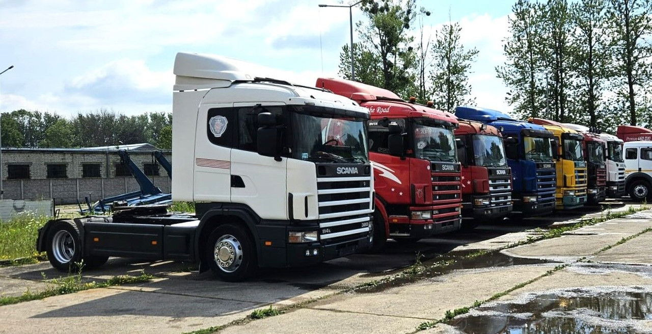 Scania 114,124 - Tractor unit: picture 1 Scania 114,124 - Tractor unit: picture 1