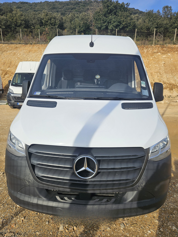 Mercedes-Benz Mercedes-Benz Sprinter L2H2 907 315 CDI - Box van: picture 2 Mercedes-Benz Mercedes-Benz Sprinter L2H2 907 315 CDI - Box van: picture 2