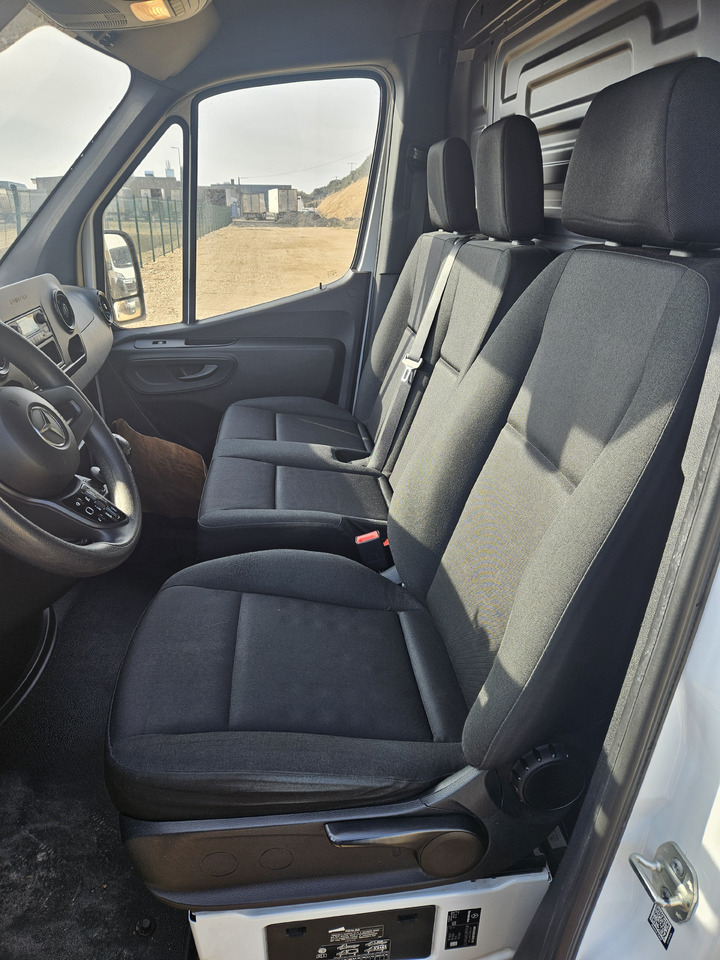 Mercedes-Benz Mercedes-Benz Sprinter L2H2 907 315 CDI - Box van: picture 5 Mercedes-Benz Mercedes-Benz Sprinter L2H2 907 315 CDI - Box van: picture 5