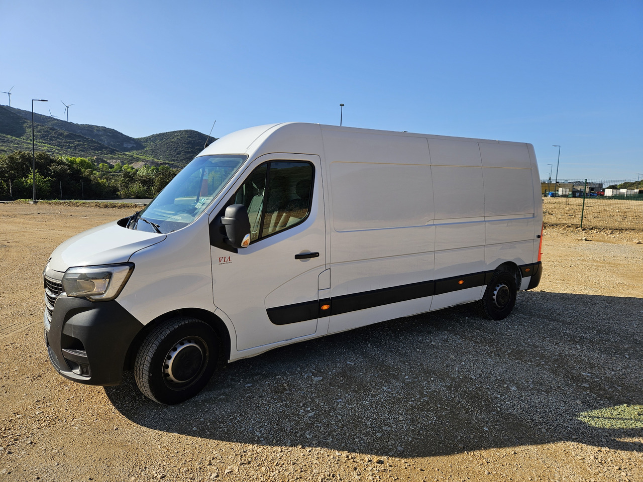 Renault Master III pack confort L3H2 P3 135LE - Box van: picture 2 Renault Master III pack confort L3H2 P3 135LE - Box van: picture 2