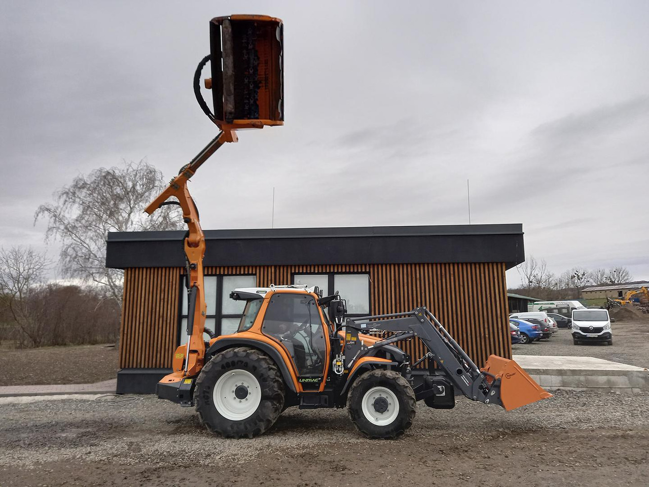 Farm tractor Lintrac Linder, Perkins, 90: picture 15