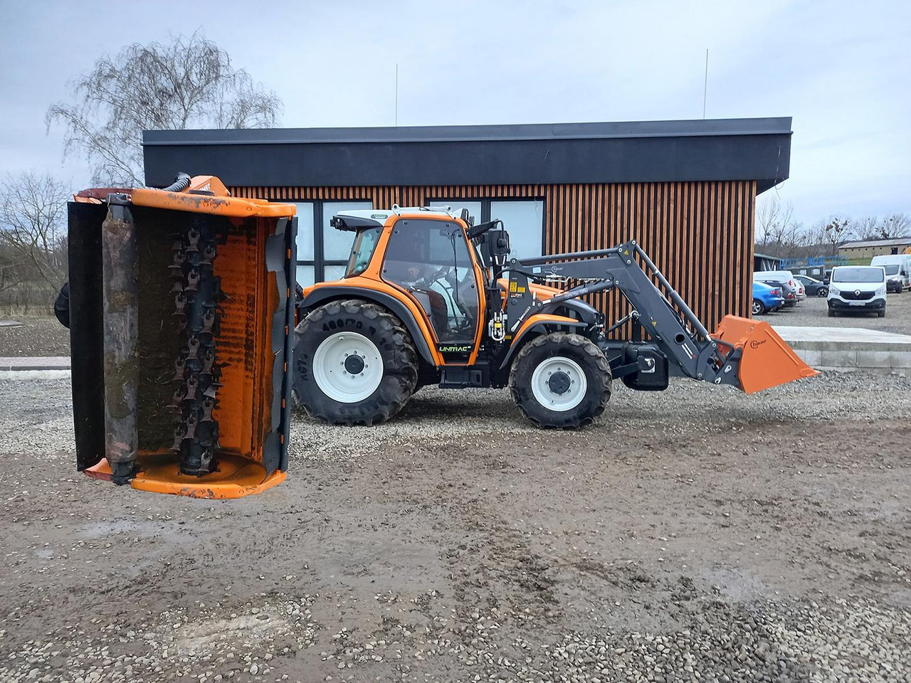 Farm tractor Lintrac Linder, Perkins, 90: picture 9