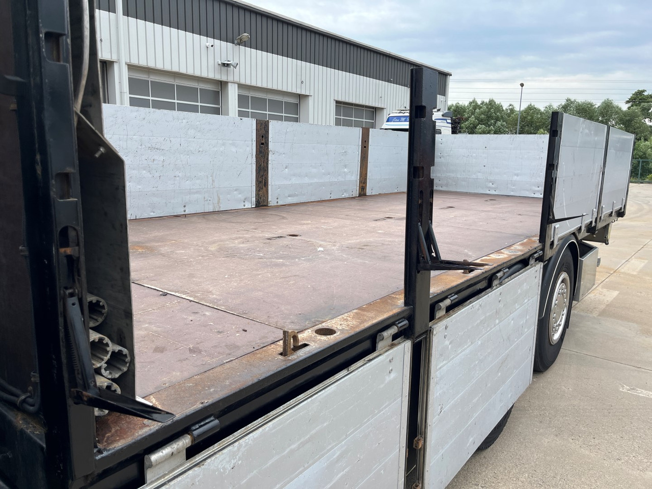 SCANIA P320, +RC, valník Crane PK 20002 leasing SCANIA P320, +RC, valník Crane PK 20002: picture 27 SCANIA P320, +RC, valník Crane PK 20002 leasing SCANIA P320, +RC, valník Crane PK 20002: picture 27