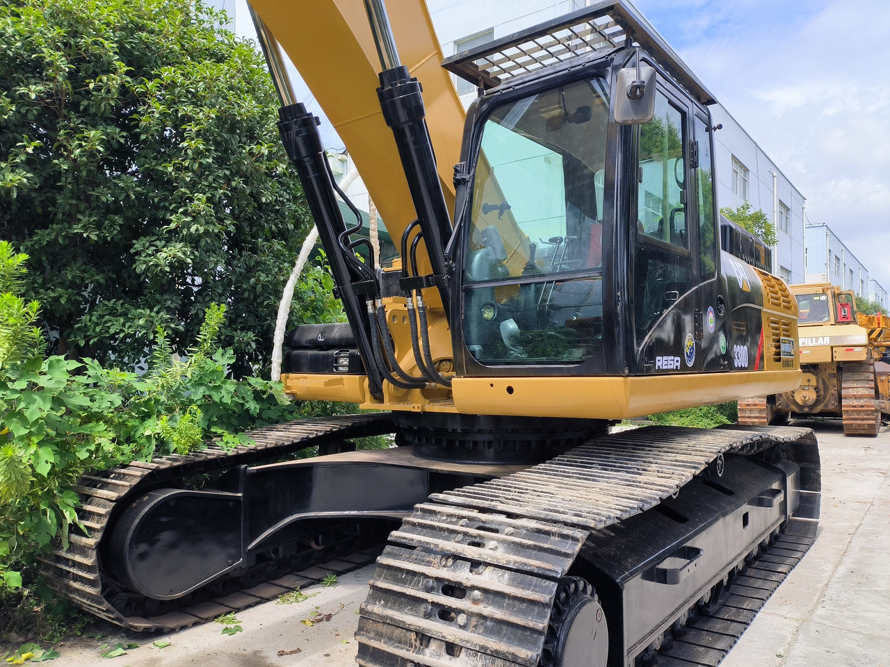 CATERPILLAR 330d - Crawler excavator: picture 2 CATERPILLAR 330d - Crawler excavator: picture 2