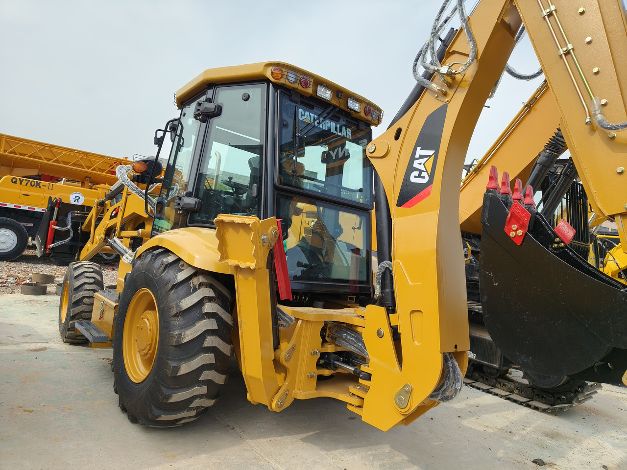 CATERPILLAR 420F Backhoe Loader - Backhoe loader: picture 2 CATERPILLAR 420F Backhoe Loader - Backhoe loader: picture 2