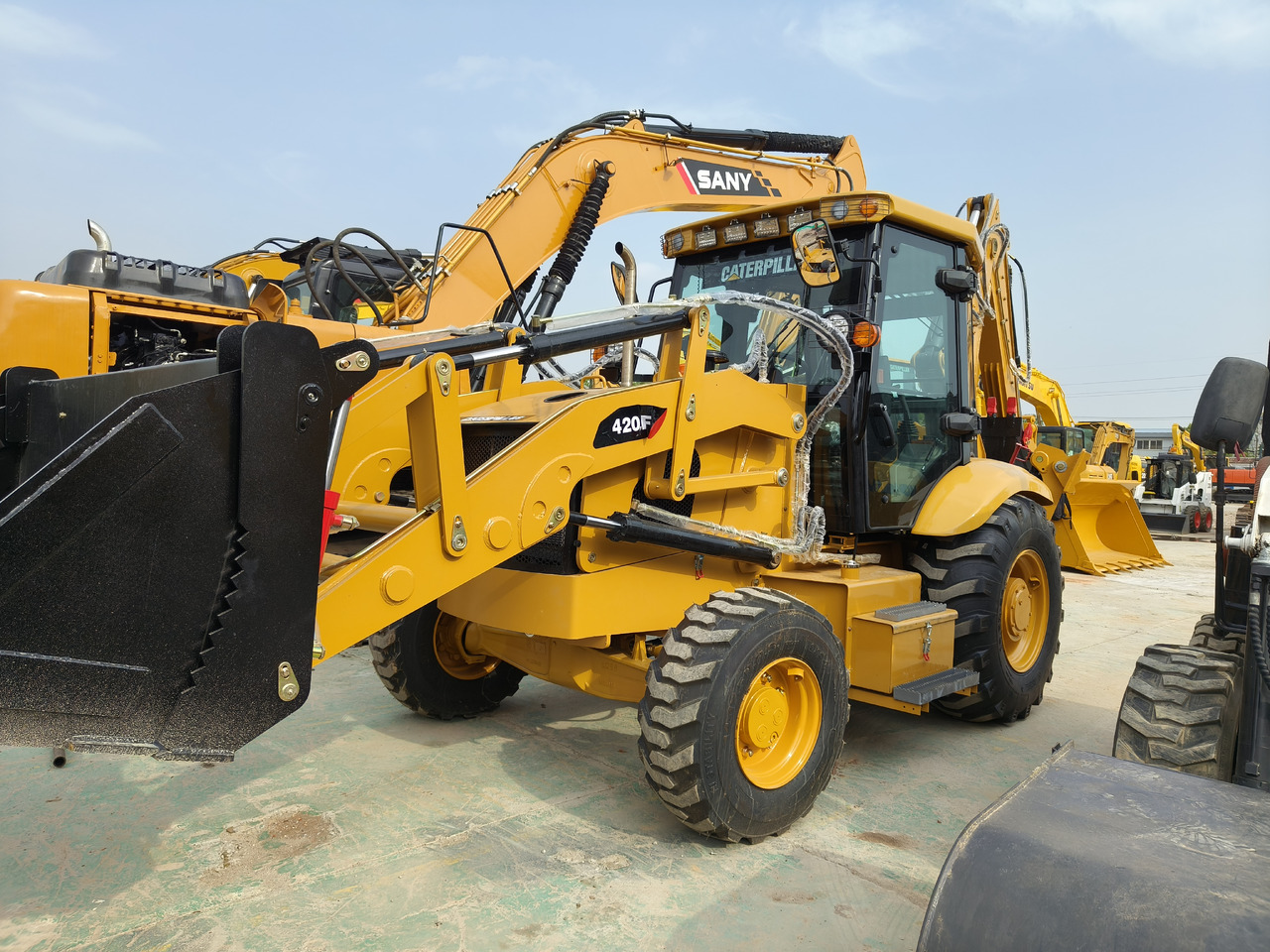 CATERPILLAR 420F Backhoe Loader - Backhoe loader: picture 4 CATERPILLAR 420F Backhoe Loader - Backhoe loader: picture 4
