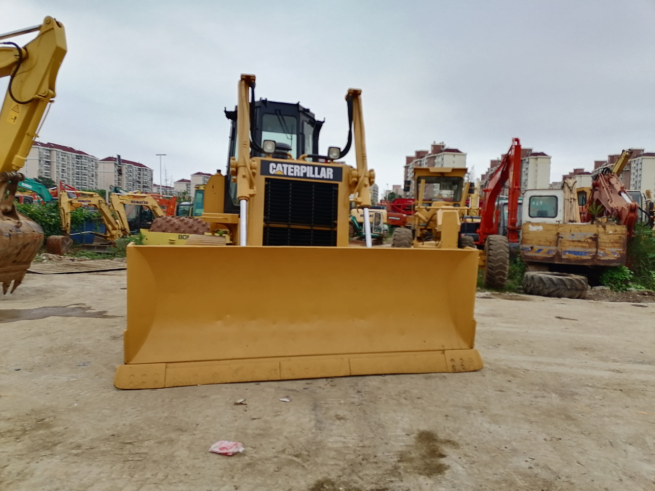 CATERPILLAR D6G Used bulldozer - Bulldozer: picture 3 CATERPILLAR D6G Used bulldozer - Bulldozer: picture 3