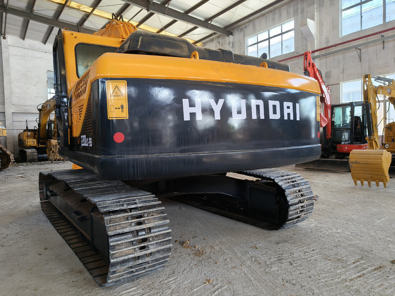 HYUNDAI 220 used 220lc-9 hyundai 225excavator - Crawler excavator: picture 2 HYUNDAI 220 used 220lc-9 hyundai 225excavator - Crawler excavator: picture 2